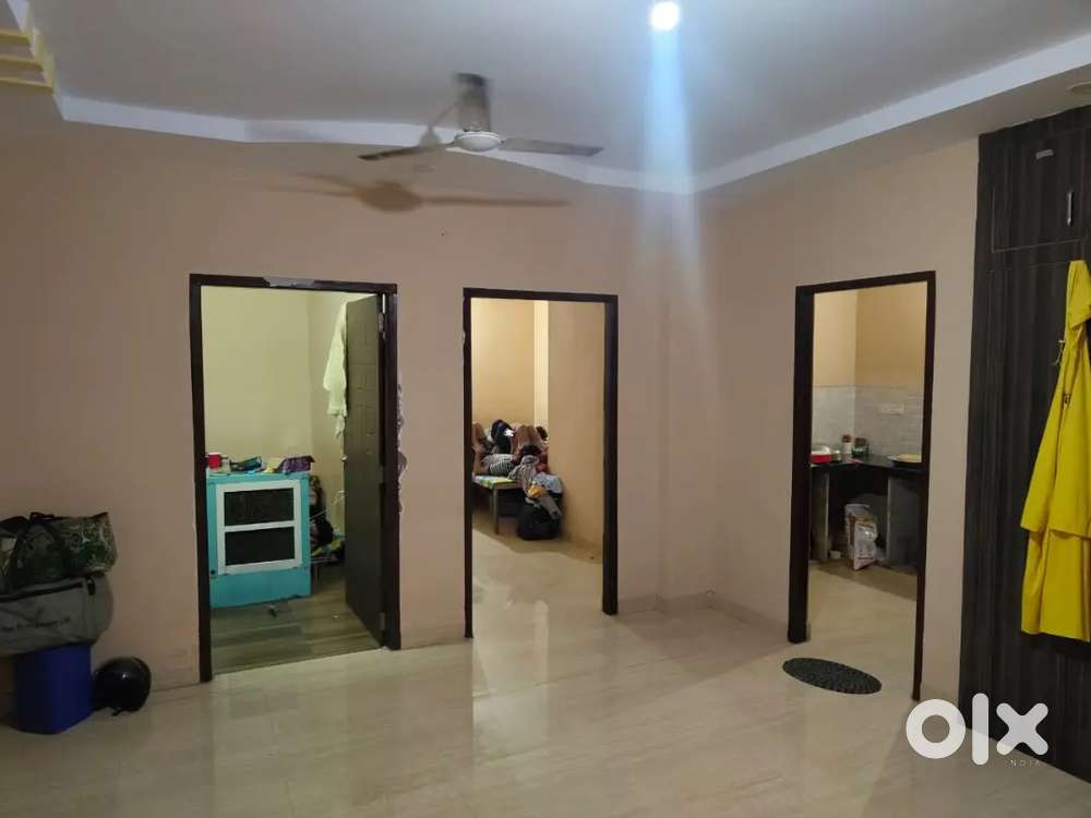 2bhk independent flat rent for girl at vivek vihar