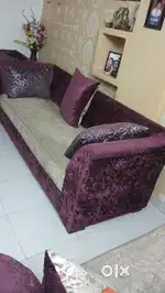 7 seater Valvet sofa with centre table and cushions