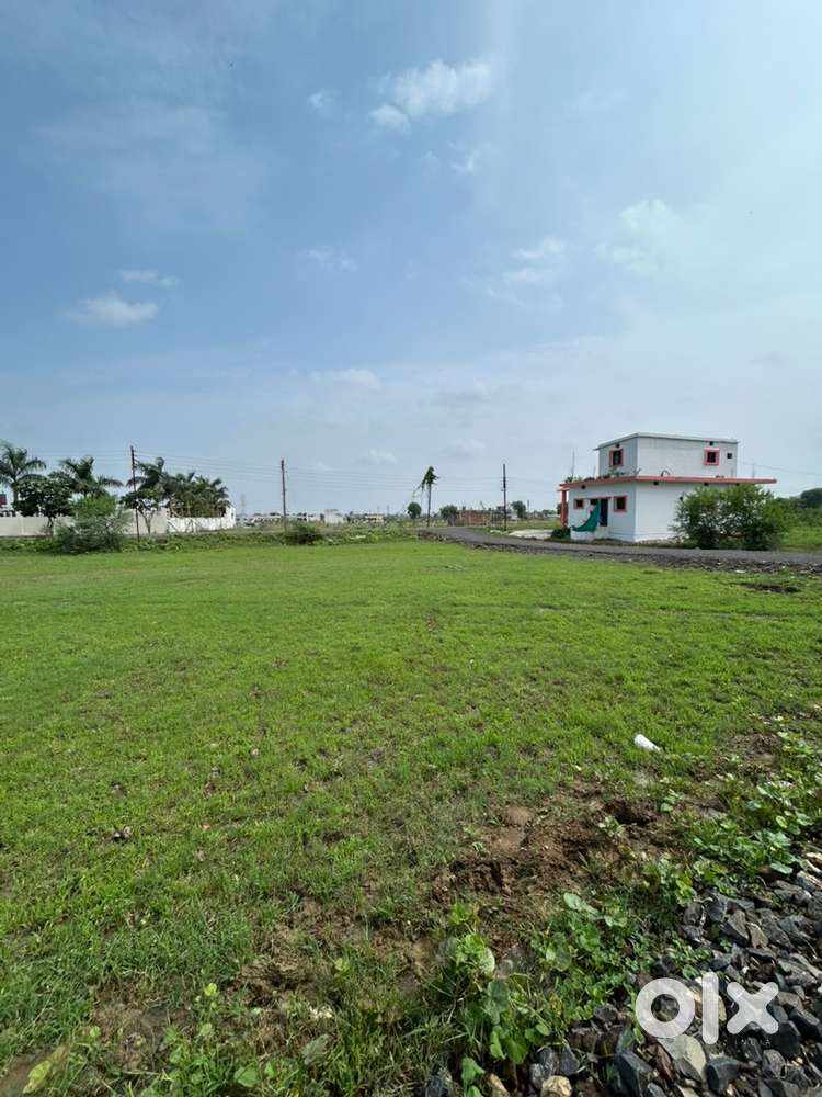 Best location infornt of golden lawn