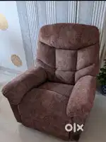 Recliner sofa