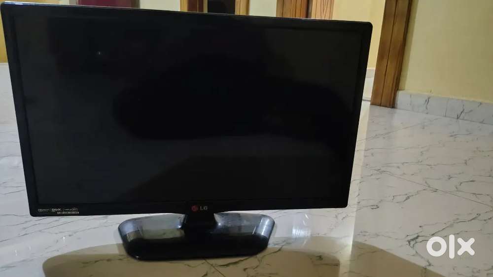 LG 55cm Damaged TV
