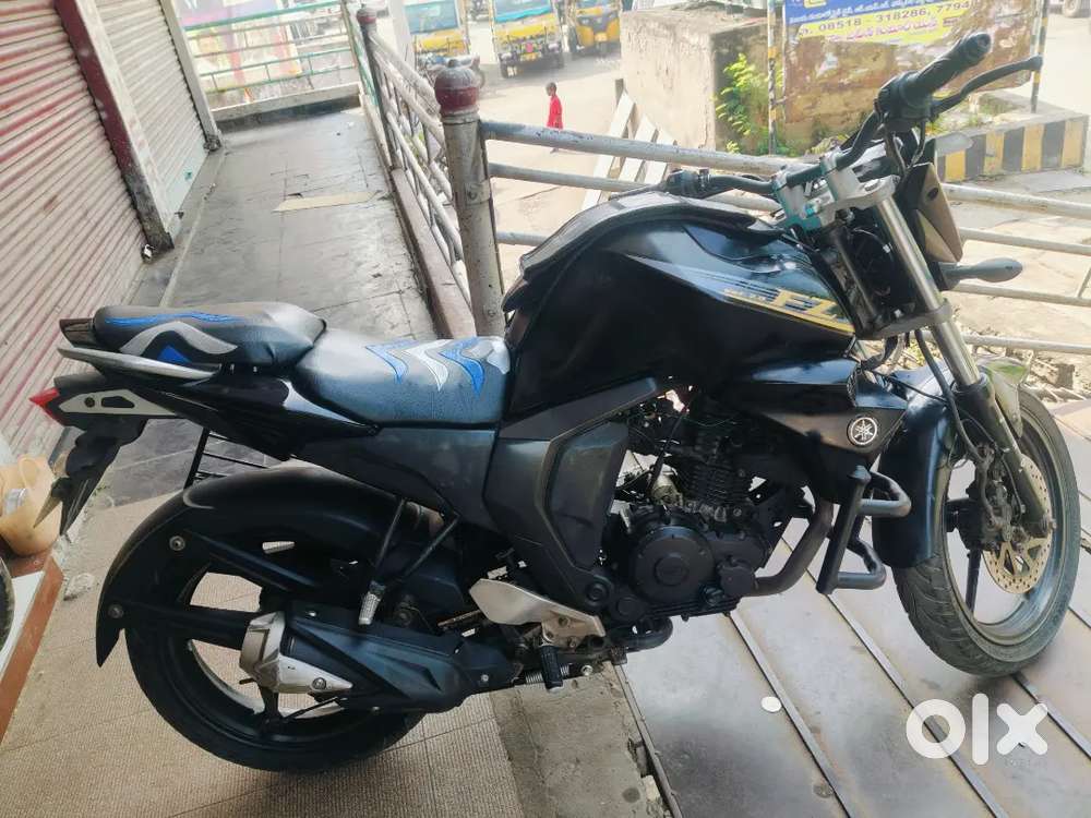Yamaha fzs