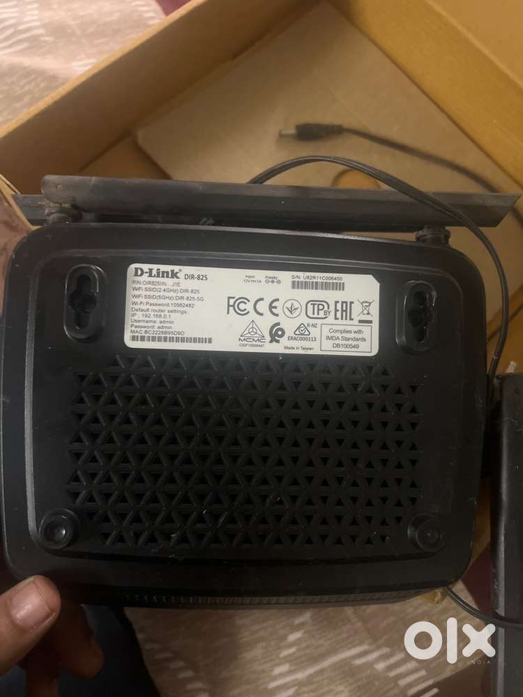Router-825
