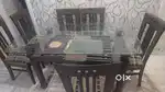 6 Seater Dinkng Table