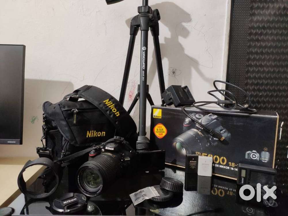 Best Nikon D5200, 18-140 AF-S VR, Tripod COMPLETE STARTER KIT