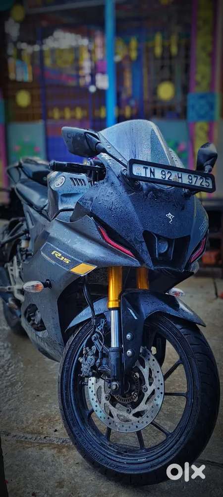 Yamaha R15 v4