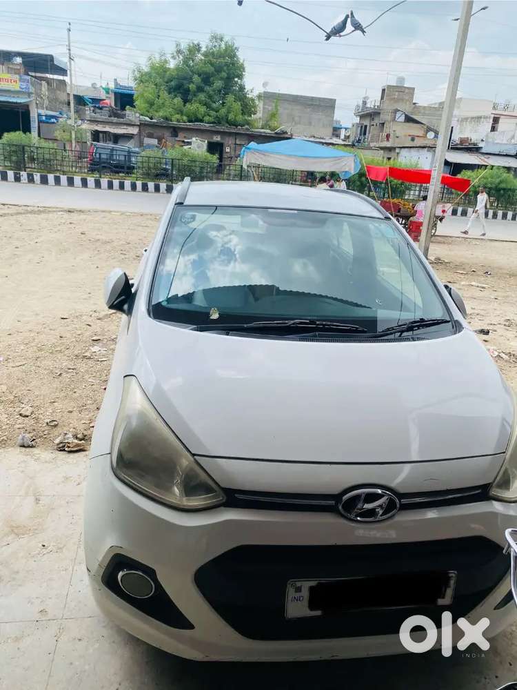Grand i10 Car sell in very good condition