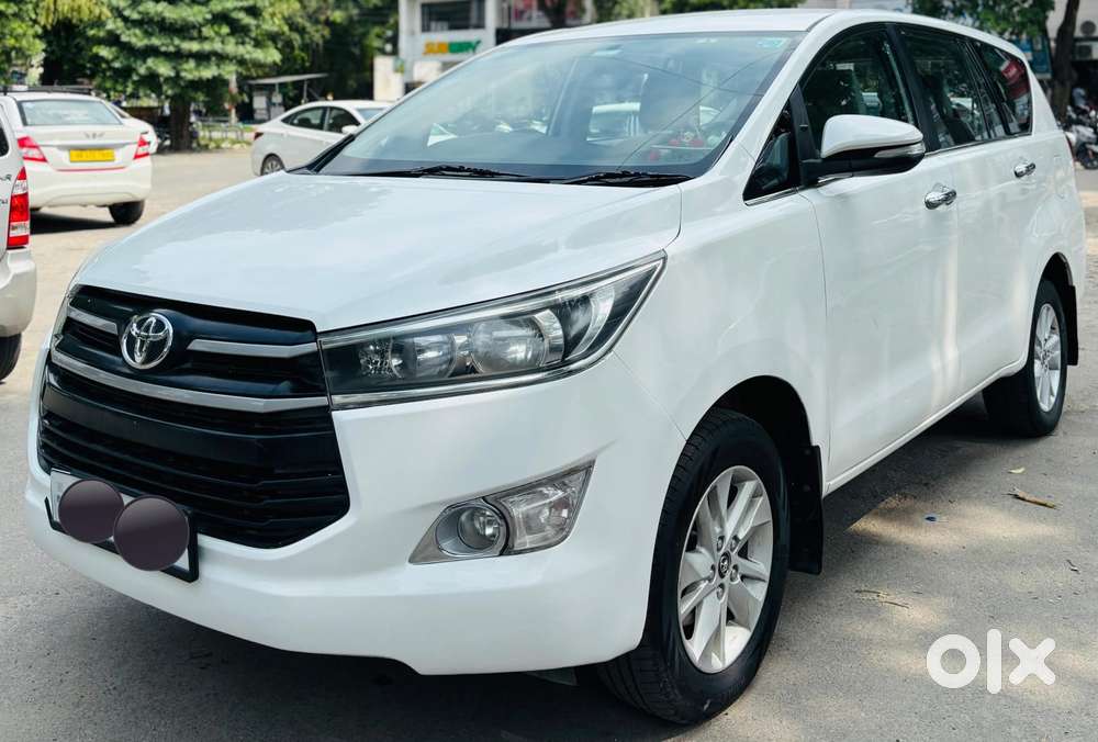 Toyota Innova Crysta [2016-2020] 2.4 GX AT 8 STR, 2017, Diesel
