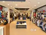 कपड़े के शोरूम में काम करने के लिए  संपर्क करे!