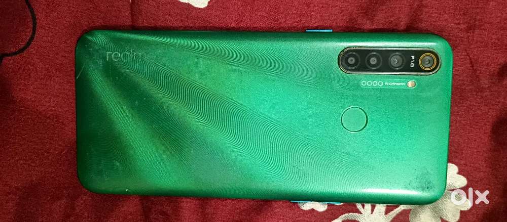 Green colour 4.64 with charger no bil box 1.50 saal use hua h