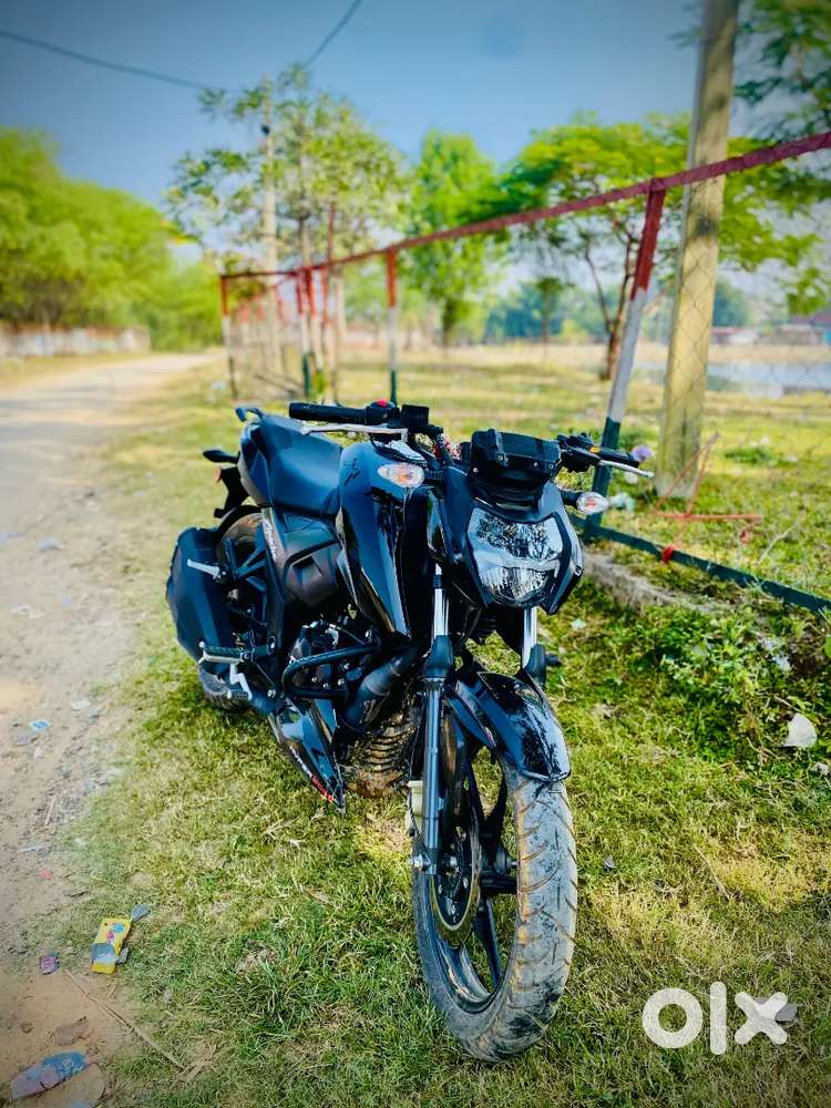 TVs Apache RTR 160 limited edition black