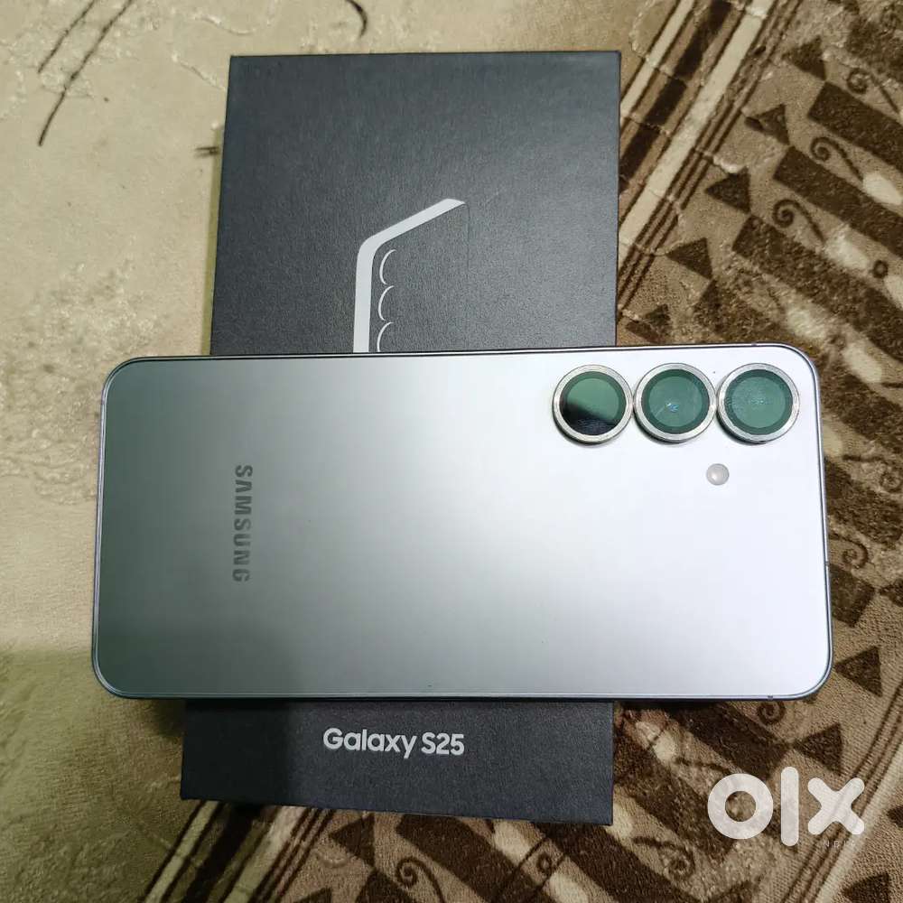 Samsung galaxy S25 on sale 12/128gb