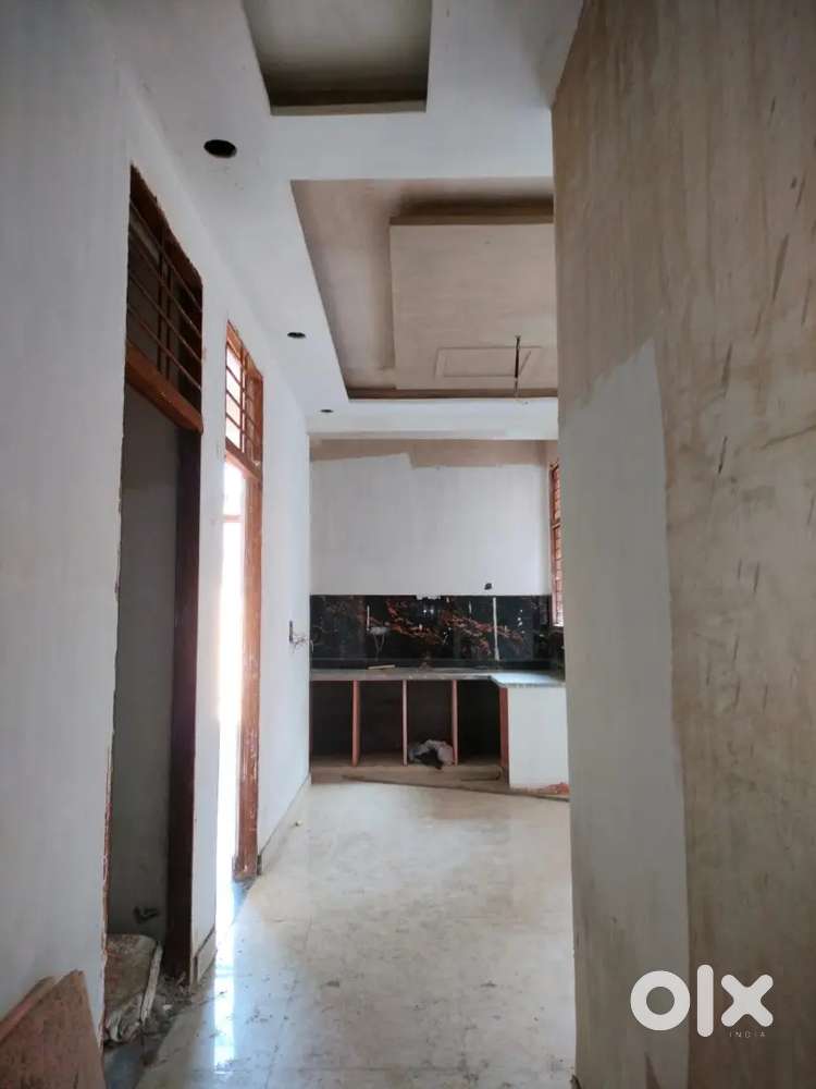 3 bhk flat ready to move 2 side balconies huge space affordable price