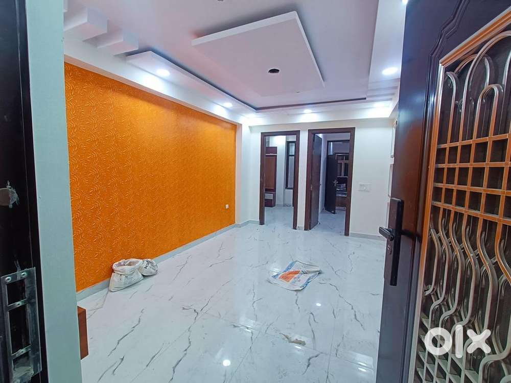Booking will be close 3Bhk/2Bhk flats in noida 104 Prime Location