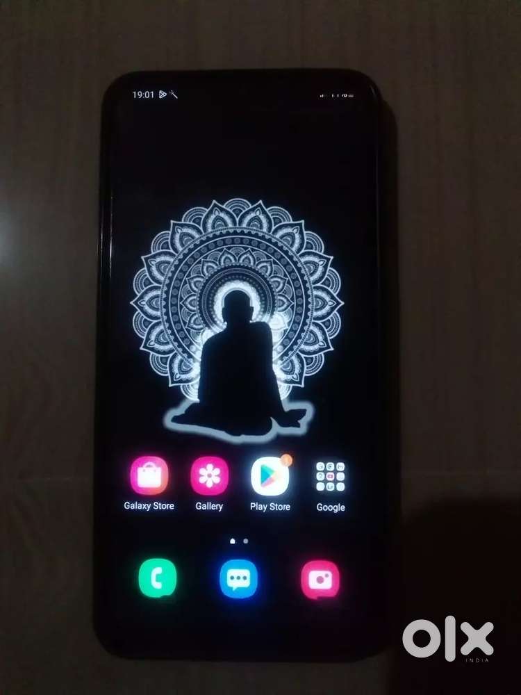 SAMSUNG GALAXY A10