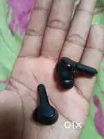 Realme t 100 ear buds.with out box