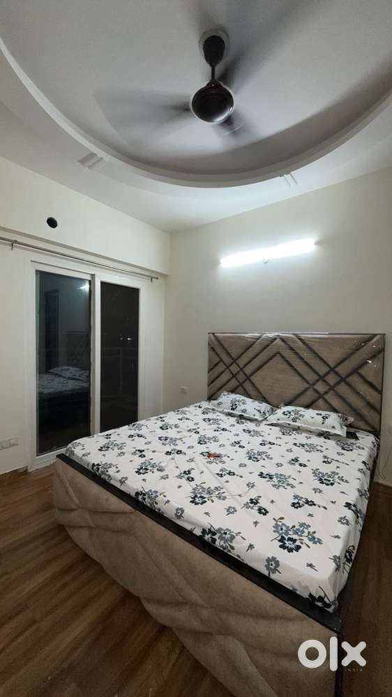 King size Bed with mattress 6*6