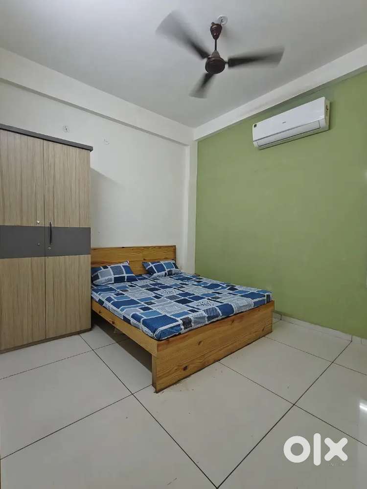 Fully Furnished 1Bhk Zero Brokrege Near Vijay Nagar Square Indore
