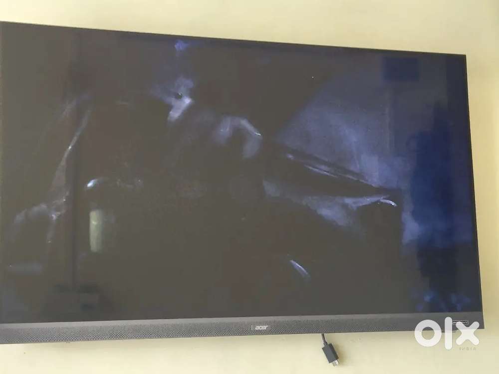Acer Tv 4k 43 inch with sound bar