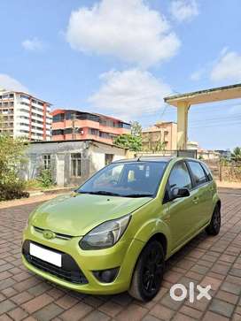 Ford Figo, 2010, Petrol