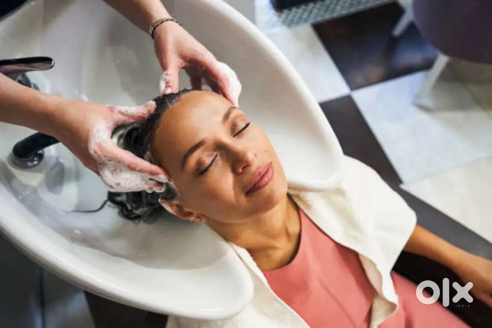 BEAUTY parlour spa therapist ladies jobs available