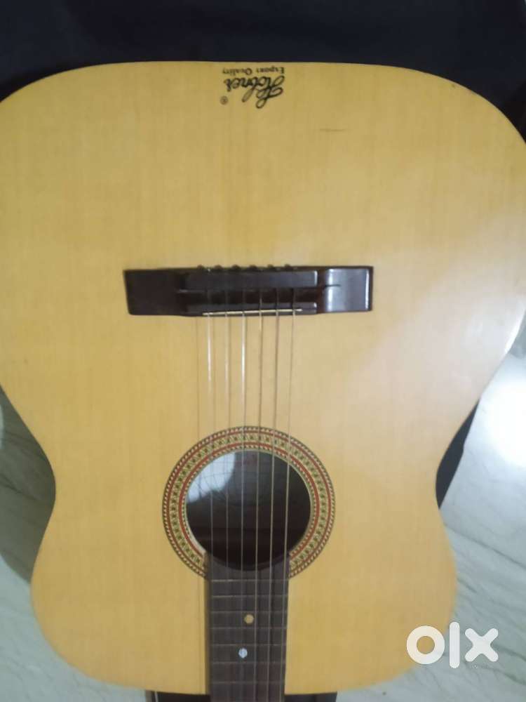 Hobner Acoustic Hawaian Guiter brand new