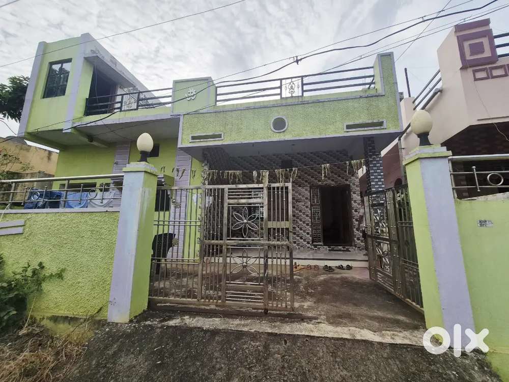 Single room in bramhapuri in krishna colony for females only