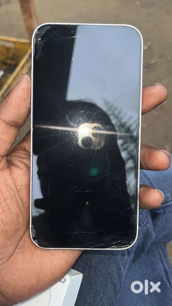 I phone 13 selll