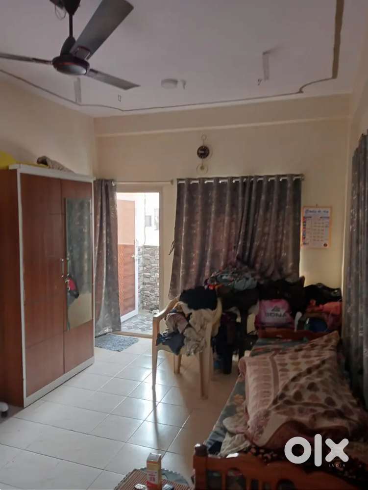 'MANEK' kaziwada near jagmalchowk 2 bhk, new renovation, furniture,