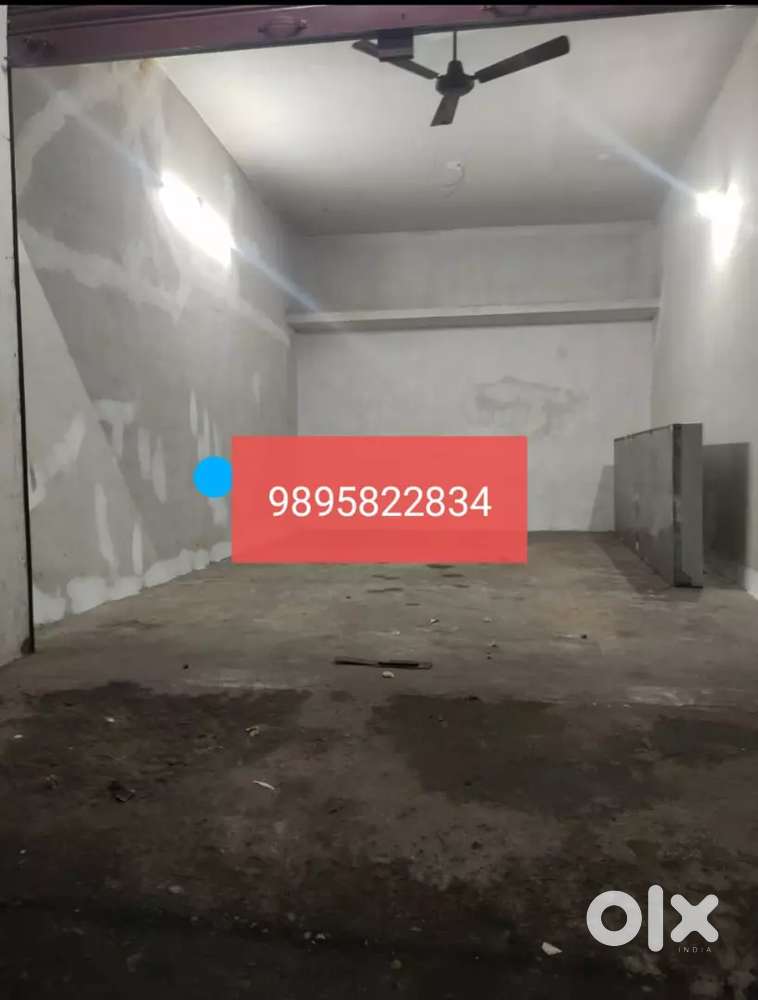 Shop for rent at choozhattukotta .PAPPANAMCODE  MKL ROAD
