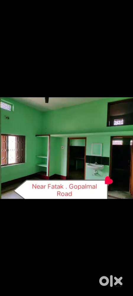 TO-LET 1BHK( 2 BIG ROOMS WITH ATACHED WASHROOM AND KITCHEN) NEAR FATAK