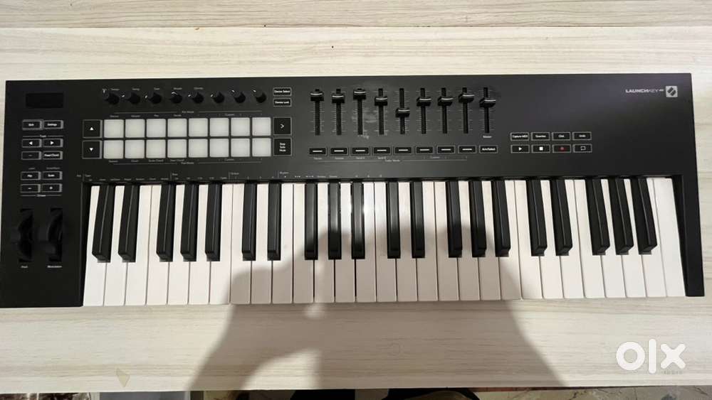 Novation Launchkey 49 MK3 MIDI Keyboard - Excellent Condition