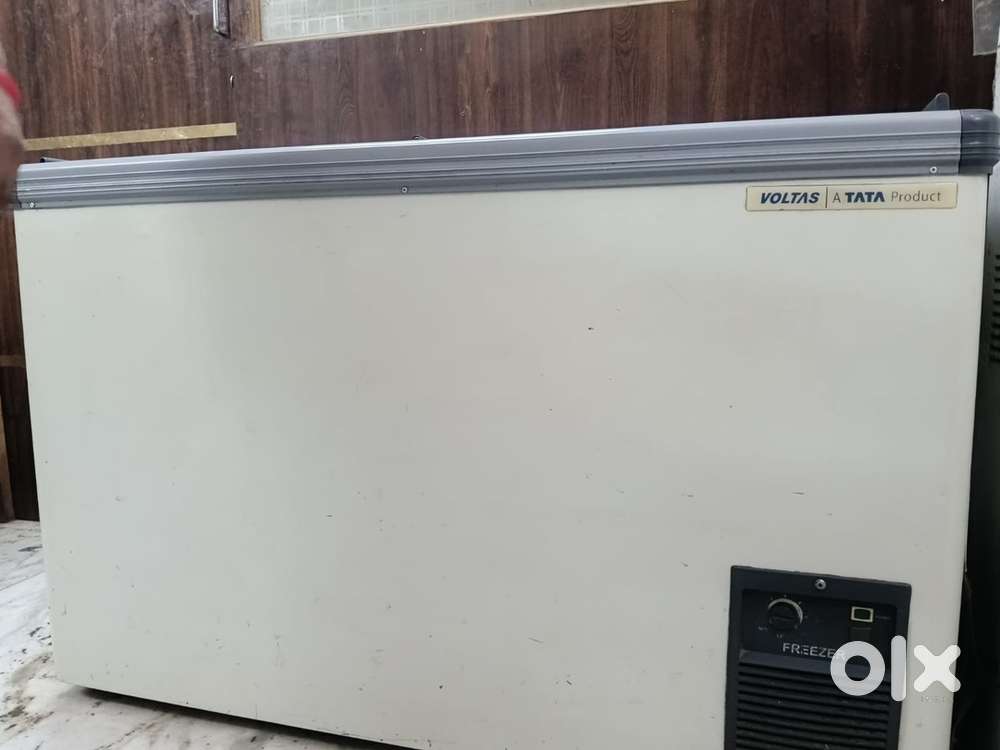 Voltas 210 L Ice cream Deep Fridge