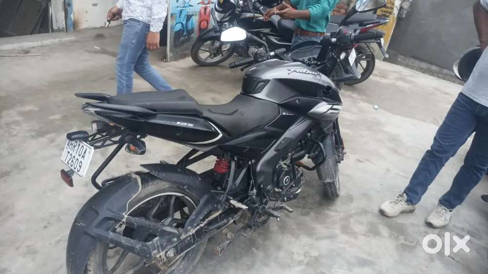 Bajaj Pulsar 125