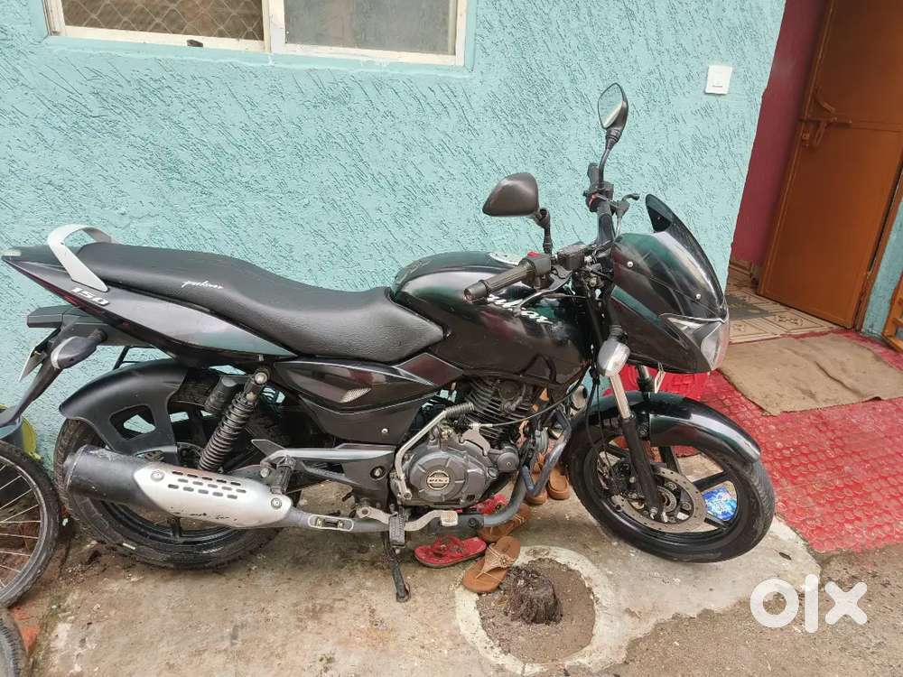 Fully well condition,2 saal se sirf khadi h.koi chalane wala nhi h