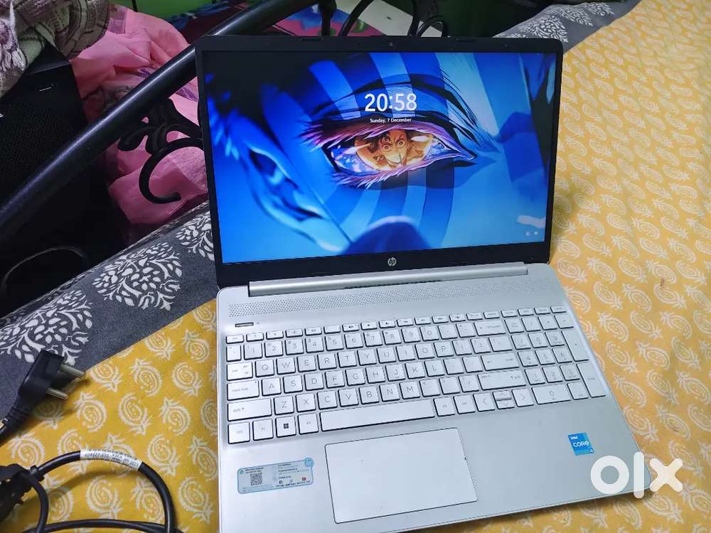 Hp 15s in 32k light use ,bill is available but don't have it's box .