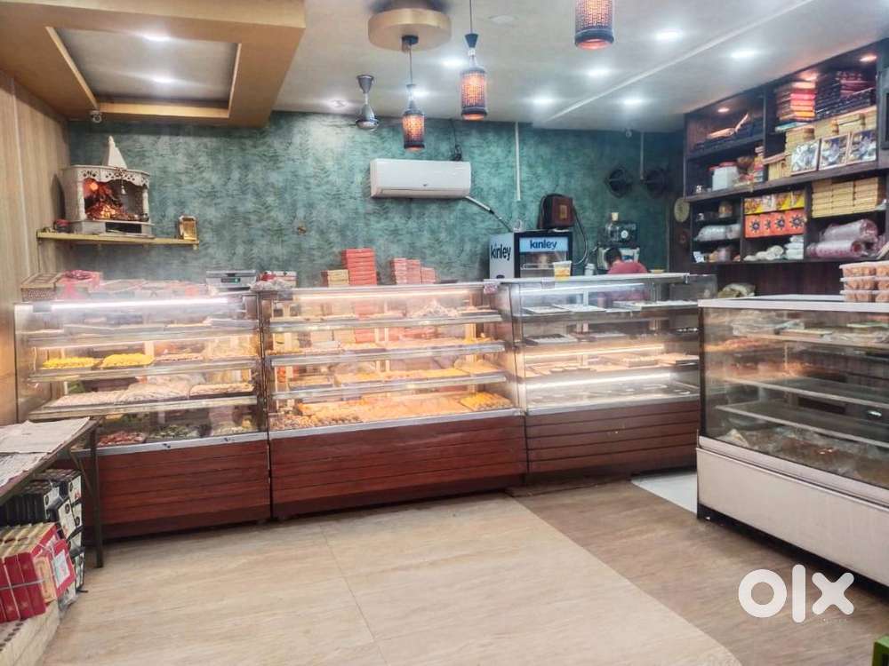 Full Set up of shop for Sale & Rent in Betiahata Hanuman Mandir Road