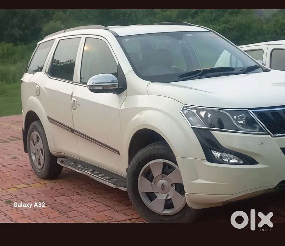 Mahindra XUV500 2017