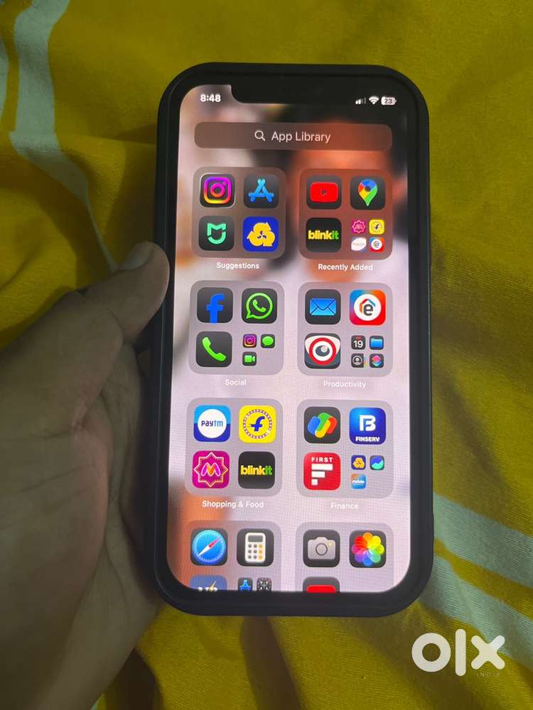 Iphone 12 ₹18000