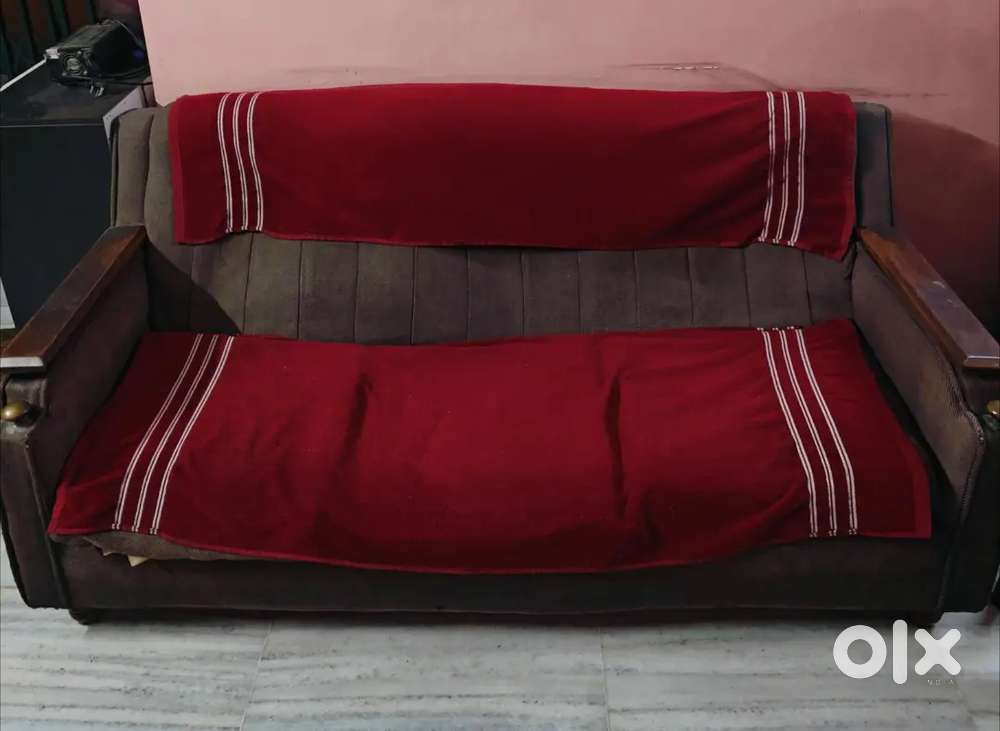 I want to sell sofa set made of teak wood