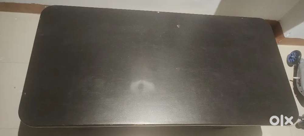 Centre table