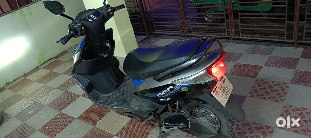 Electric scooty sell