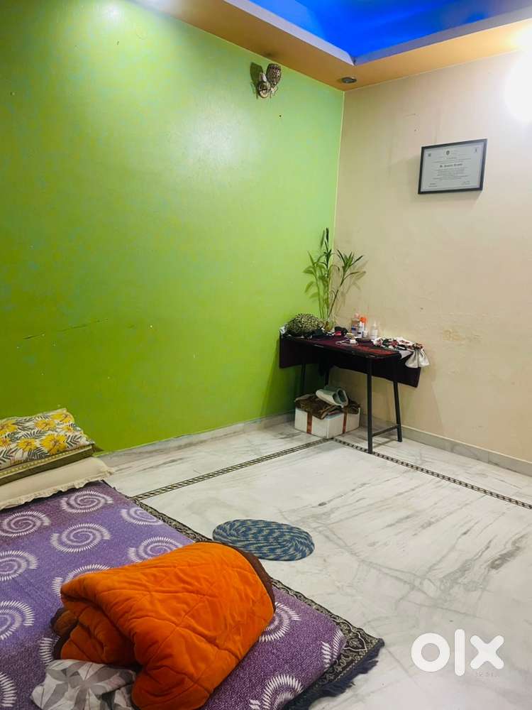 FEMALE FLATMATE NEEDED 1BHK INDEPENDENT ROW HOUSE (GROUND FLOOR)