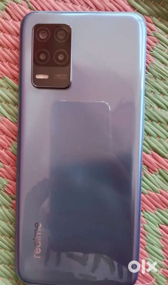 Realme 8 5G 4gb ram 128 storege