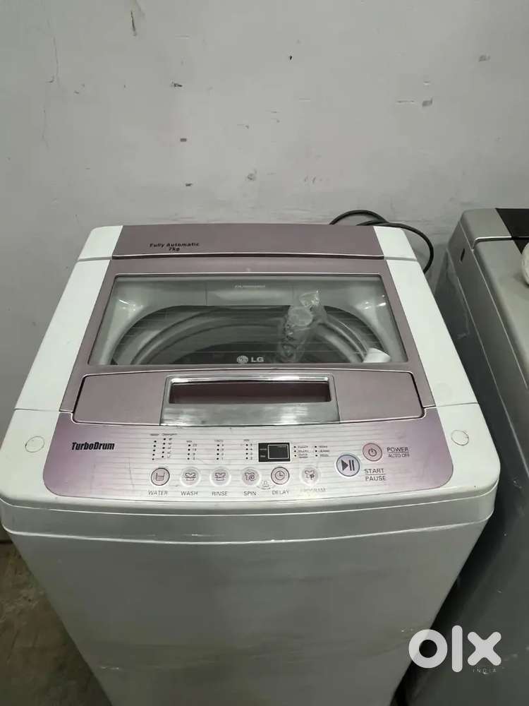 Washing machine automatic top load with warranty good condition