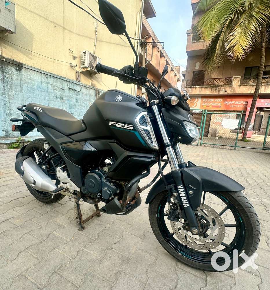 Emi/loan/available YAMAHA FZ S SINGLE OWNER