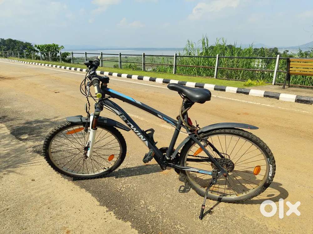 BTWIN RockRider 350 Aluminium Frame Bicycle