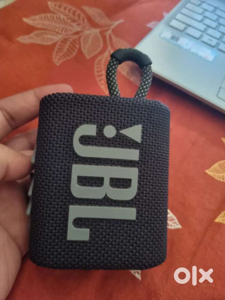 Jbl go3 1years old (new condition)with original box