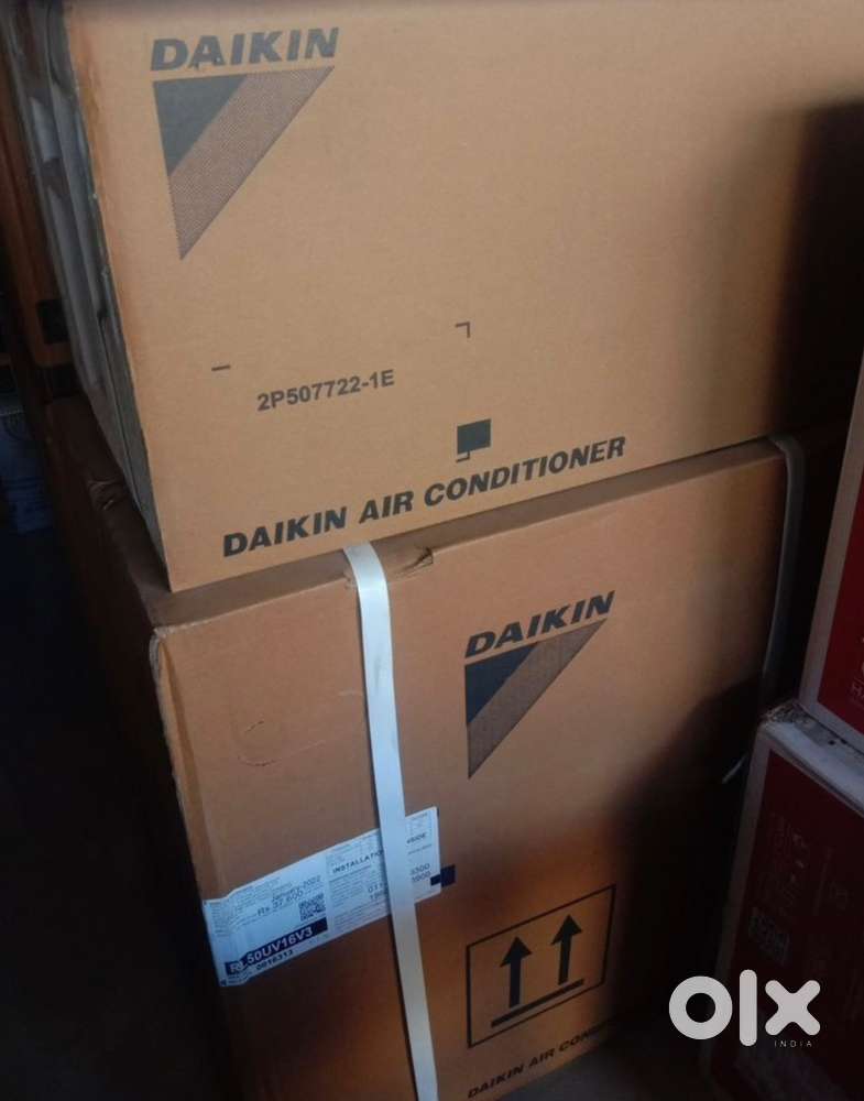 Daikin 1.2 ton with muliple mode  AC