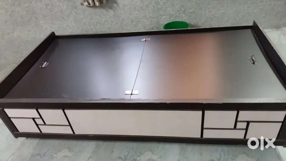 Pati seti, dressing table